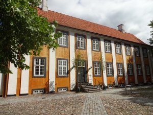 Kastrupgård et smukt gammel hus. En fin og interessant udstilling.